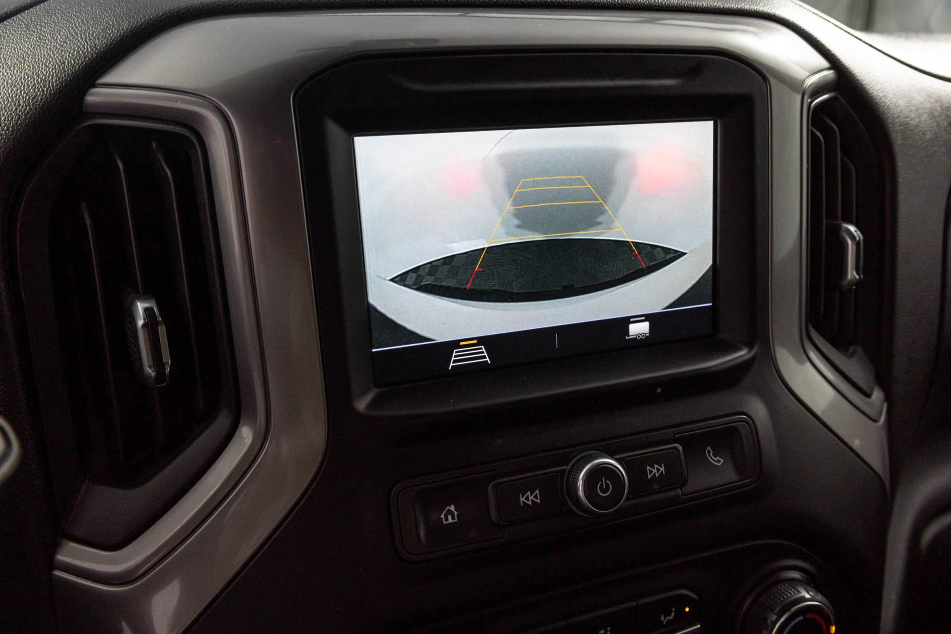 Used 2021 Chevrolet Silverado 2500 Custom w/ Custom Value Package AWD/4WD image 8
