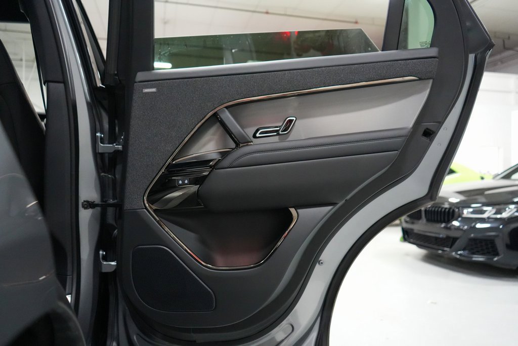 Used 2023 Land Rover Range Rover Sport SE Dynamic image 33