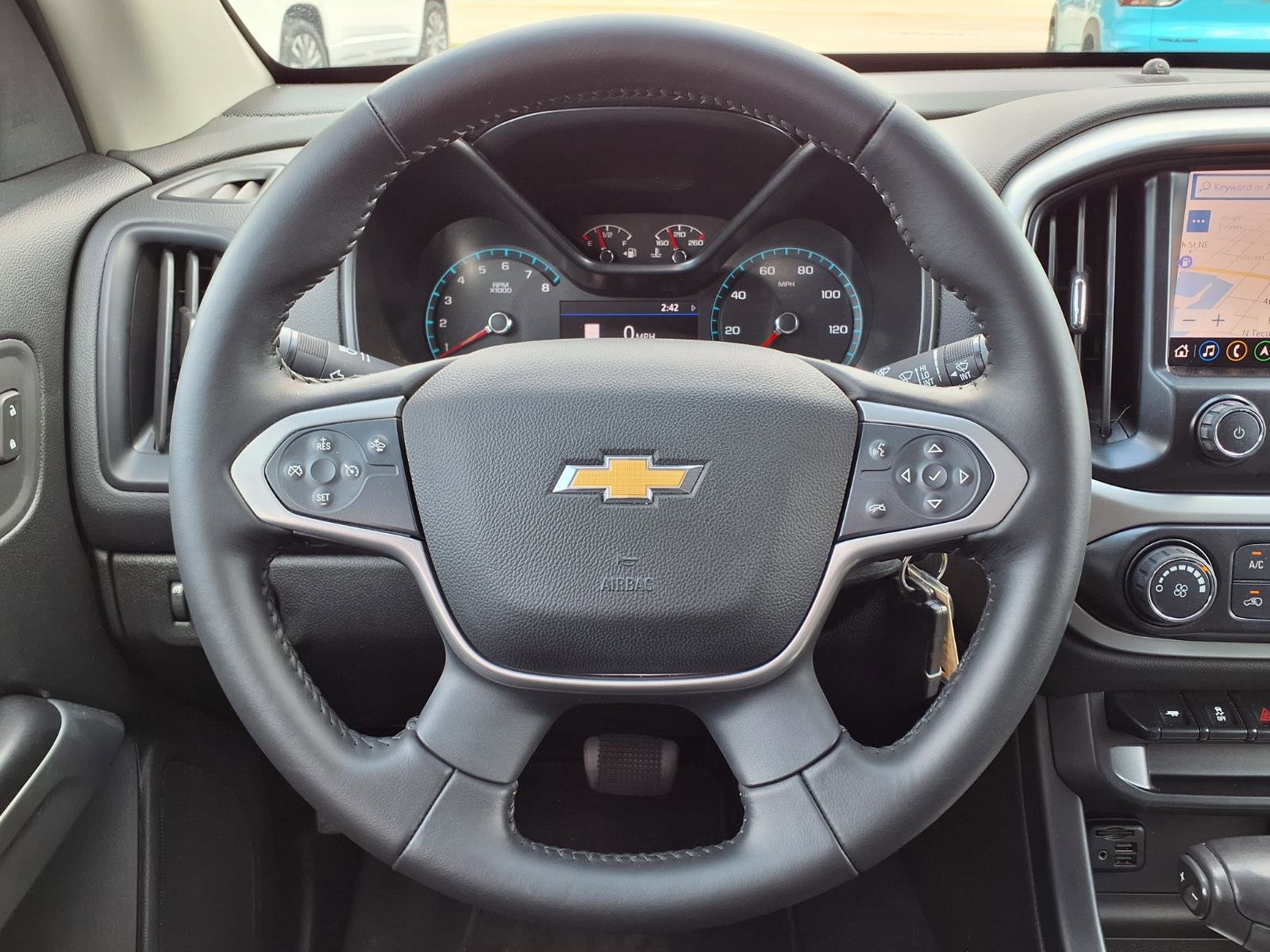 Used 2020 Chevrolet Colorado LT w/ Safety Package RWD image 19