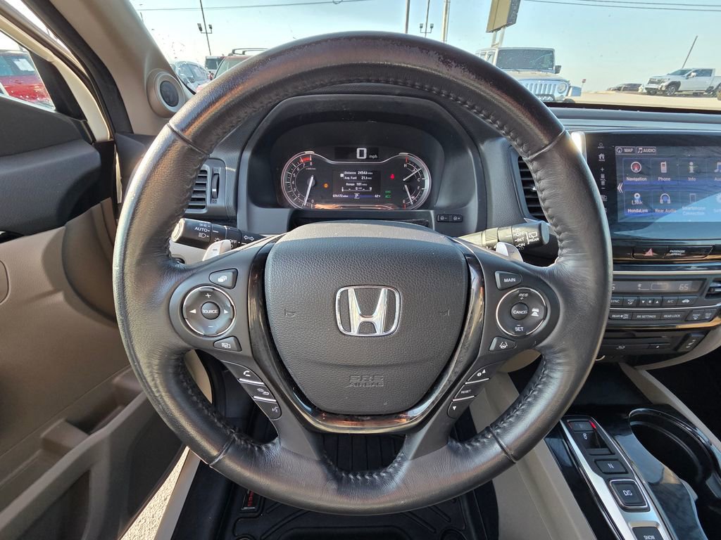 Used 2018 Honda Pilot Touring image 14