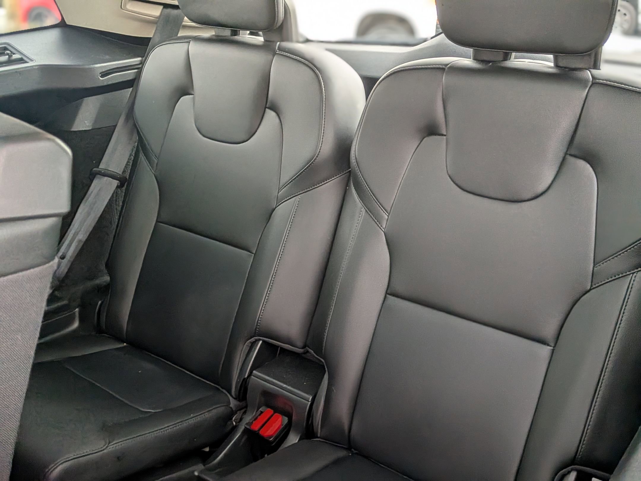 Used 2022 Volvo XC90 T5 Momentum w/ Climate Package image 35