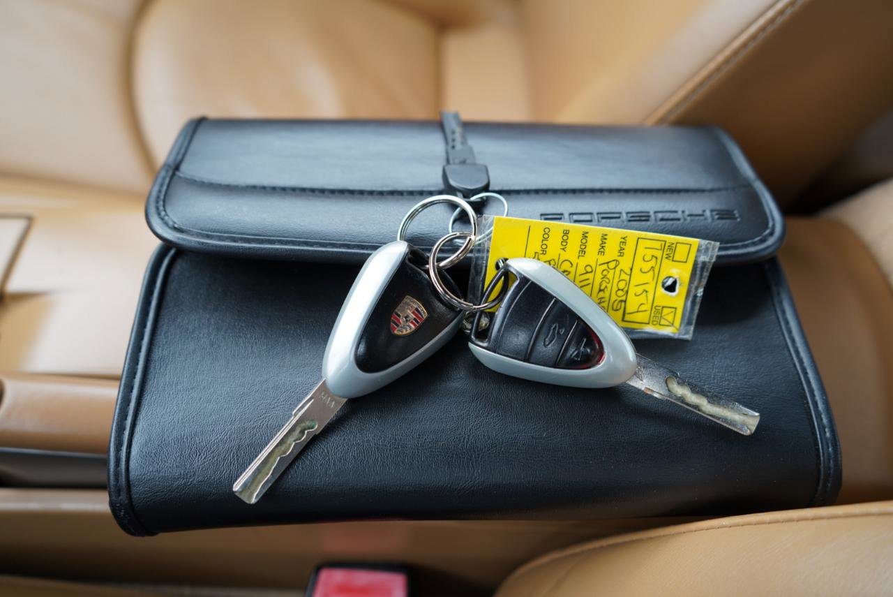 Used 2005 Porsche 911 Carrera image 30