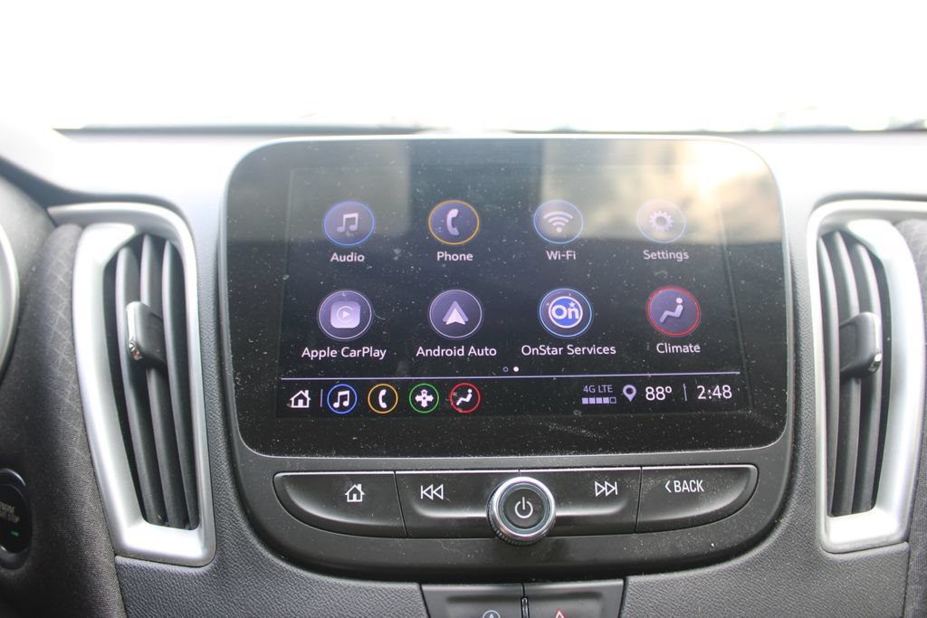 Used 2022 Chevrolet Malibu LT FWD image 36