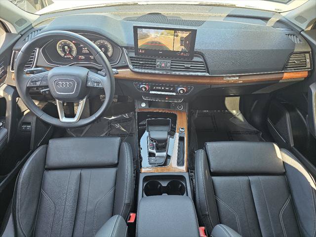 Used 2024 Audi Q5 e Premium Plus AWD/4WD image 4