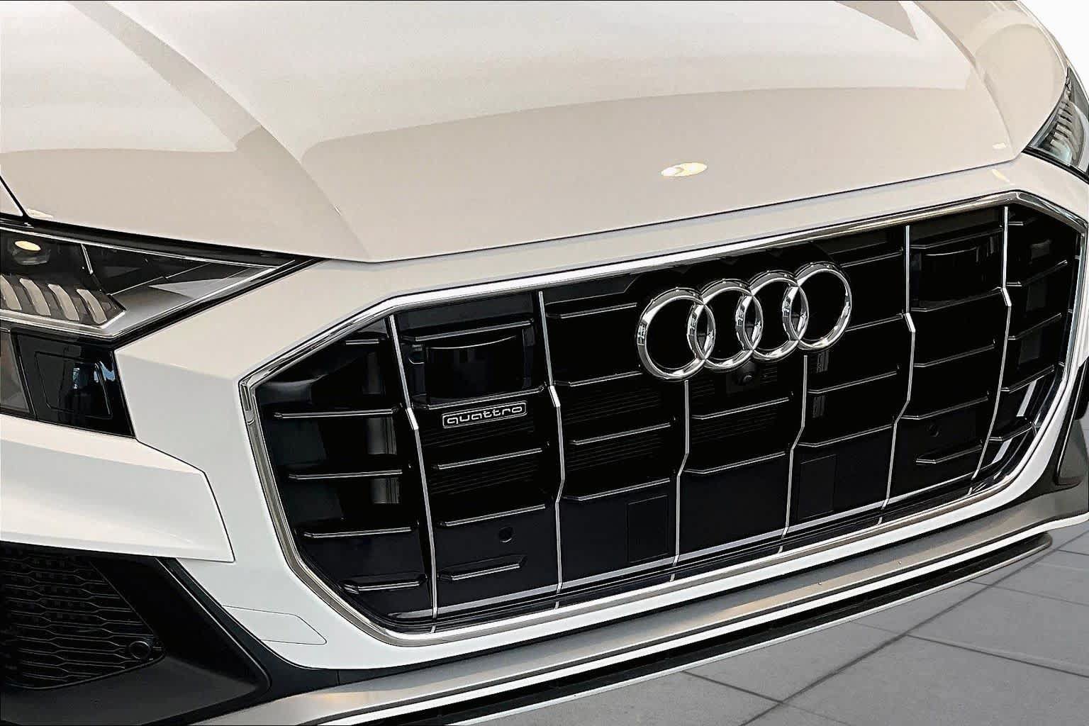 Used 2023 Audi Q8 Premium Plus AWD/4WD image 32