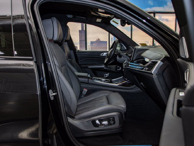 Used 2024 BMW ALPINA XB7 AWD/4WD image 17
