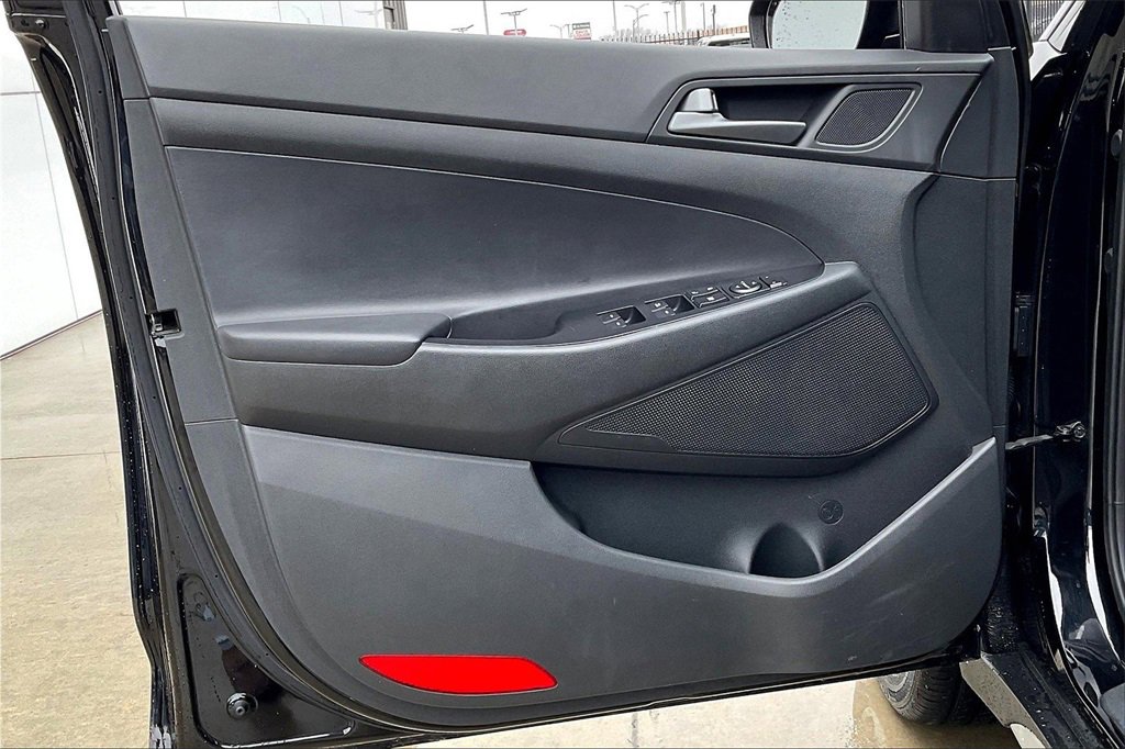 Used 2017 Hyundai Tucson Sport image 22