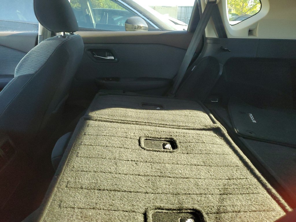 Certified 2023 Nissan Rogue SV AWD/4WD image 12