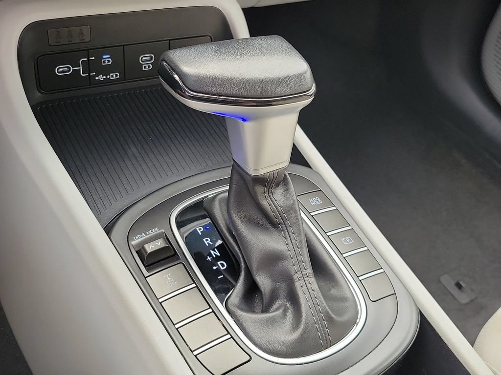 Used 2024 Hyundai Kona SEL AWD/4WD image 33