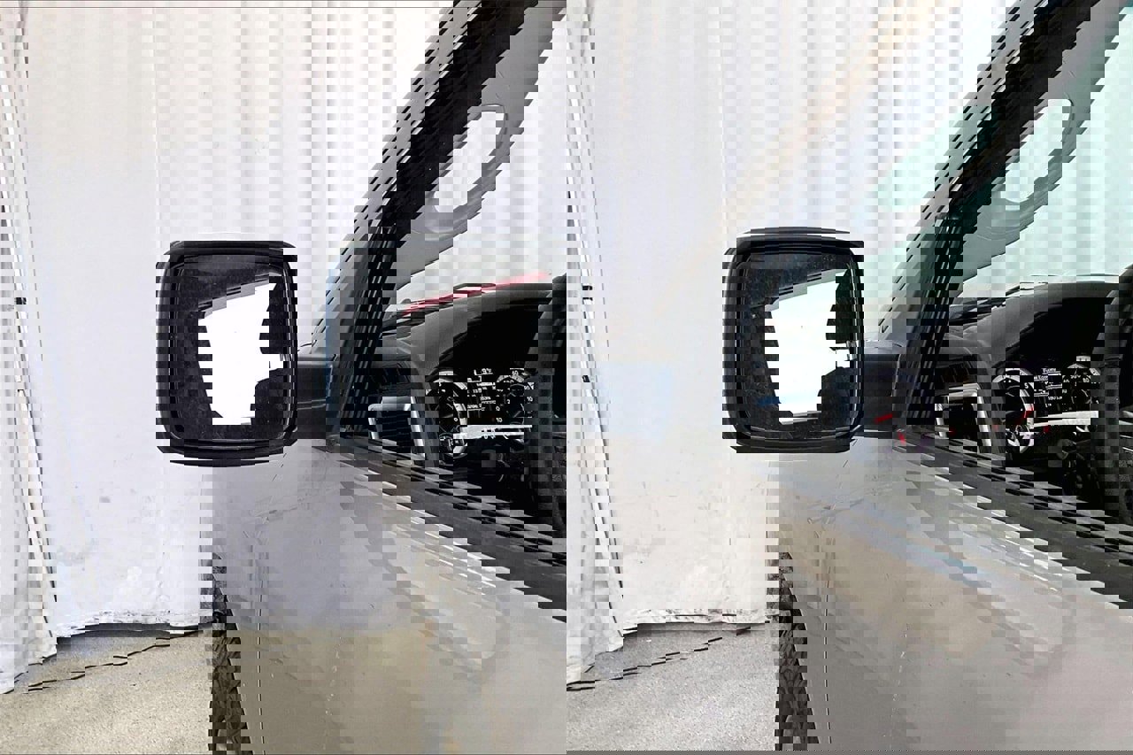 Used 2019 RAM 1500 Classic SLT image 10