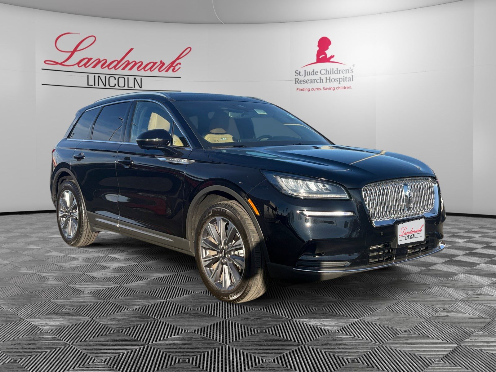 Certified 2022 Lincoln Corsair Reserve w/ Equipment Group 201A image 7