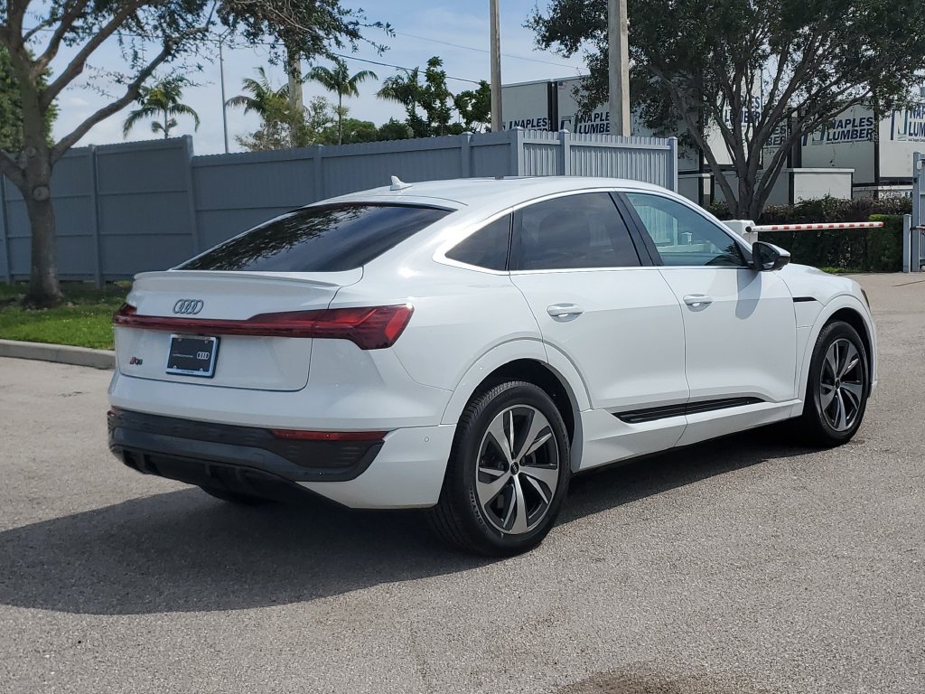 Certified 2024 Audi Q8 e-tron Premium Plus AWD/4WD image 5