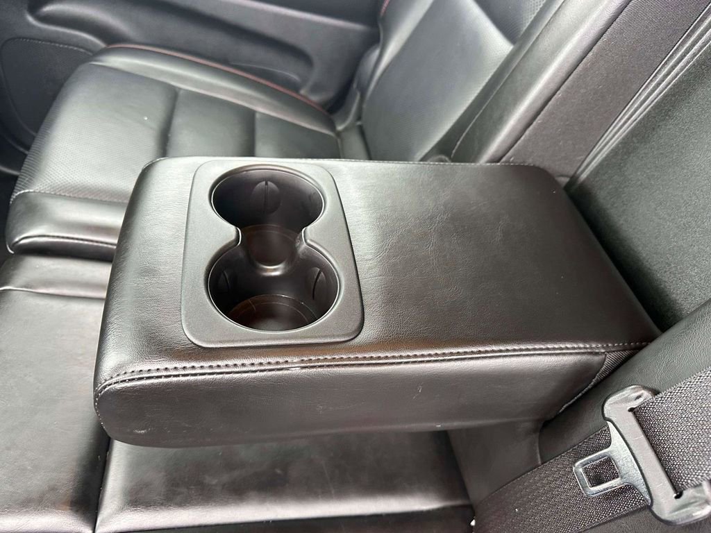 Used 2024 Dodge Durango GT AWD/4WD image 11
