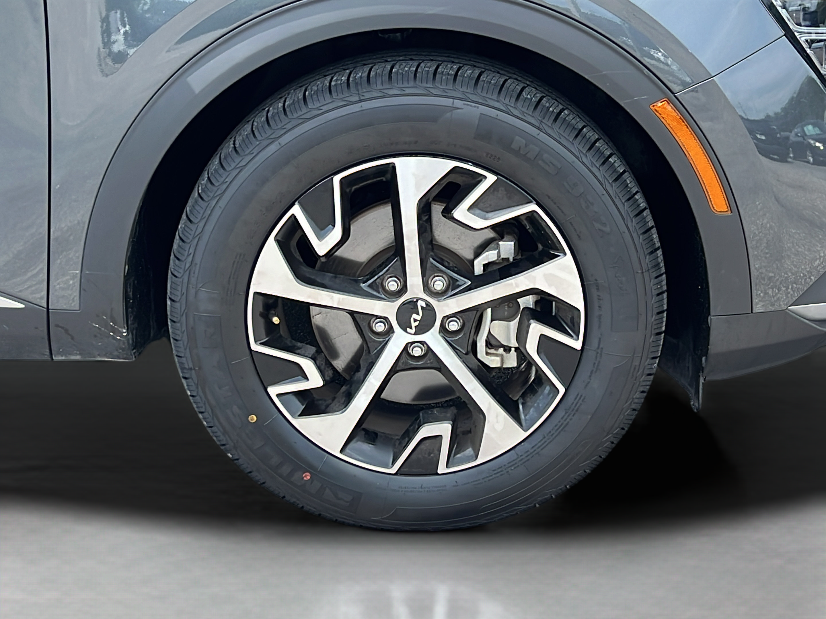 Certified 2024 Kia Sportage EX FWD image 24