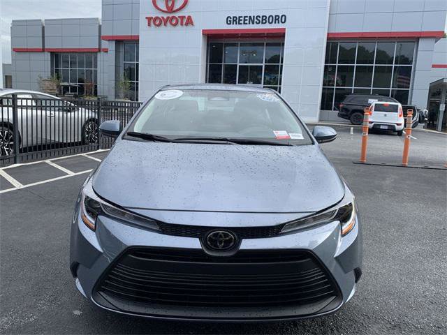 Certified 2025 Toyota Corolla LE image 1