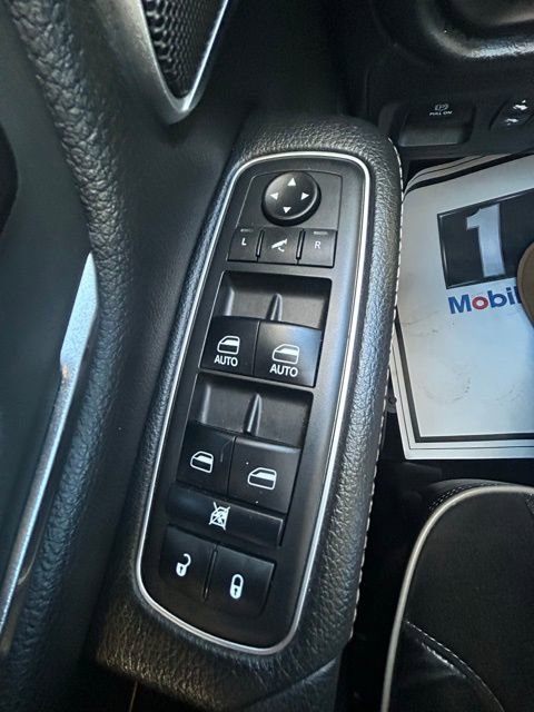 Used 2019 RAM 1500 Laramie image 11