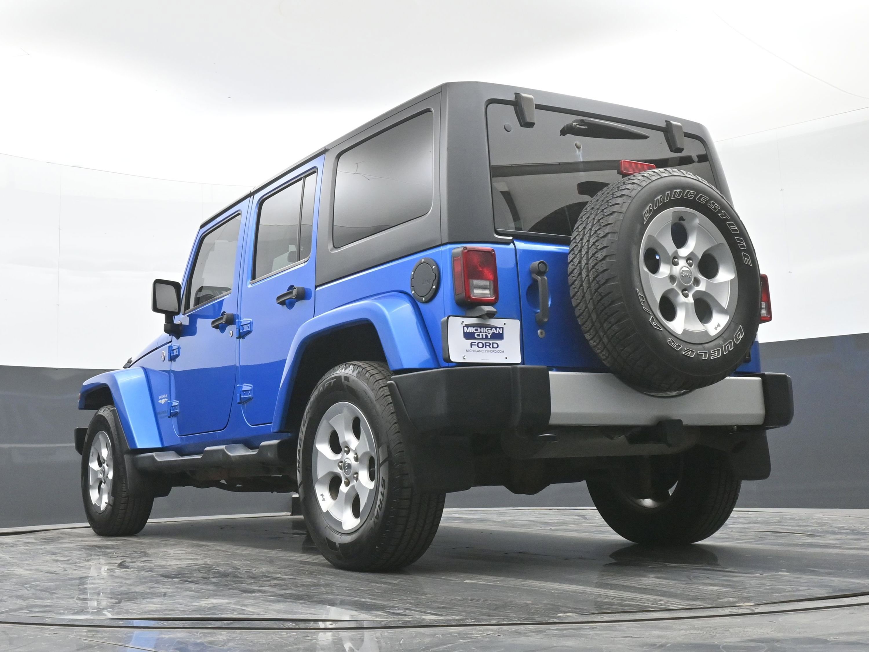Used 2015 Jeep Wrangler Unlimited Sahara image 37