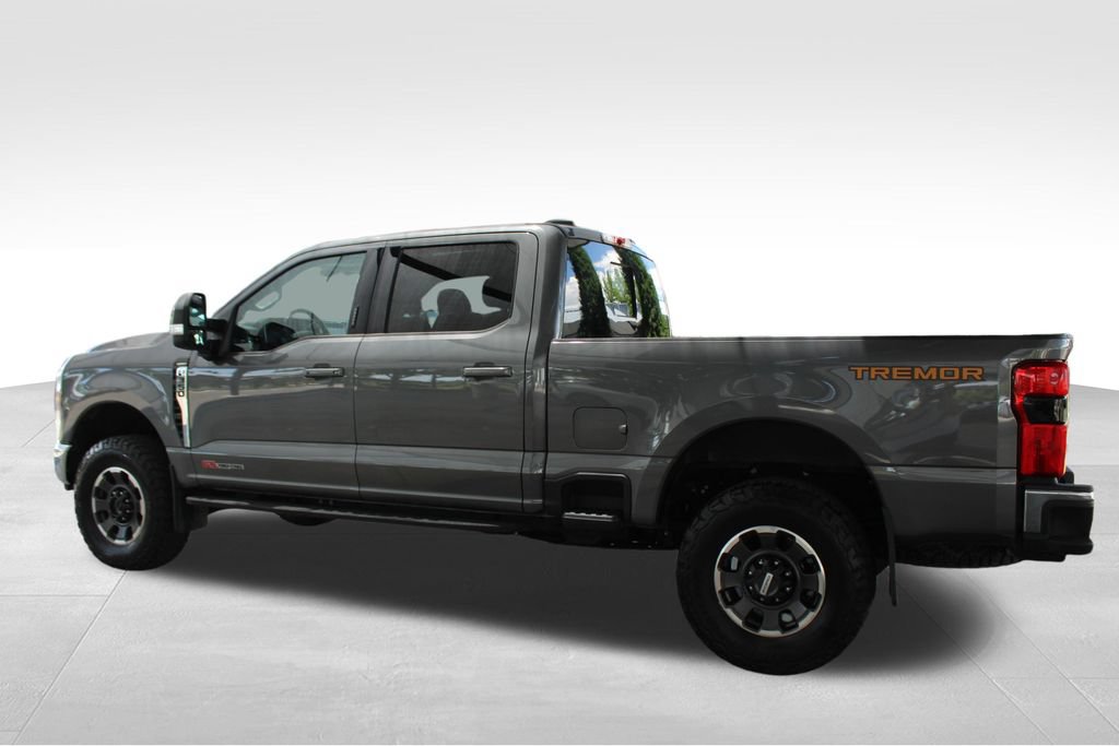Used 2023 Ford F350 Lariat w/ Tremor Off-Road Package AWD/4WD image 13
