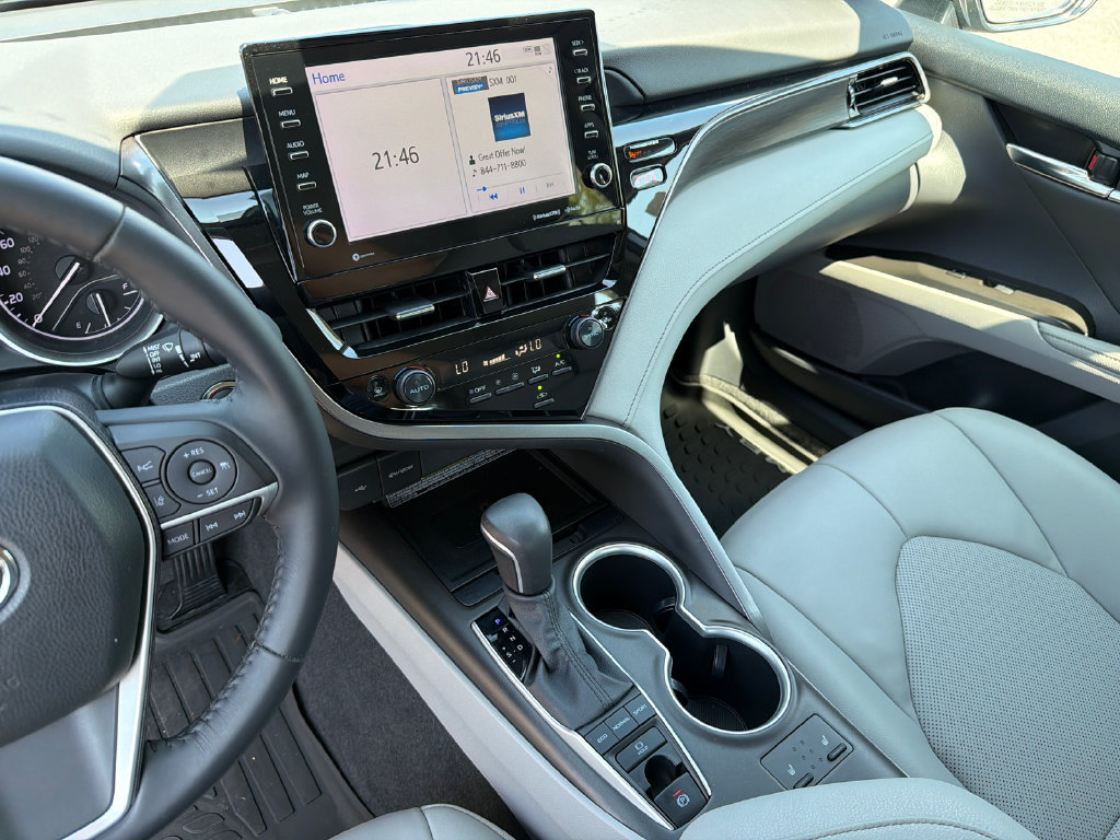 Used 2021 Toyota Camry XLE FWD image 29