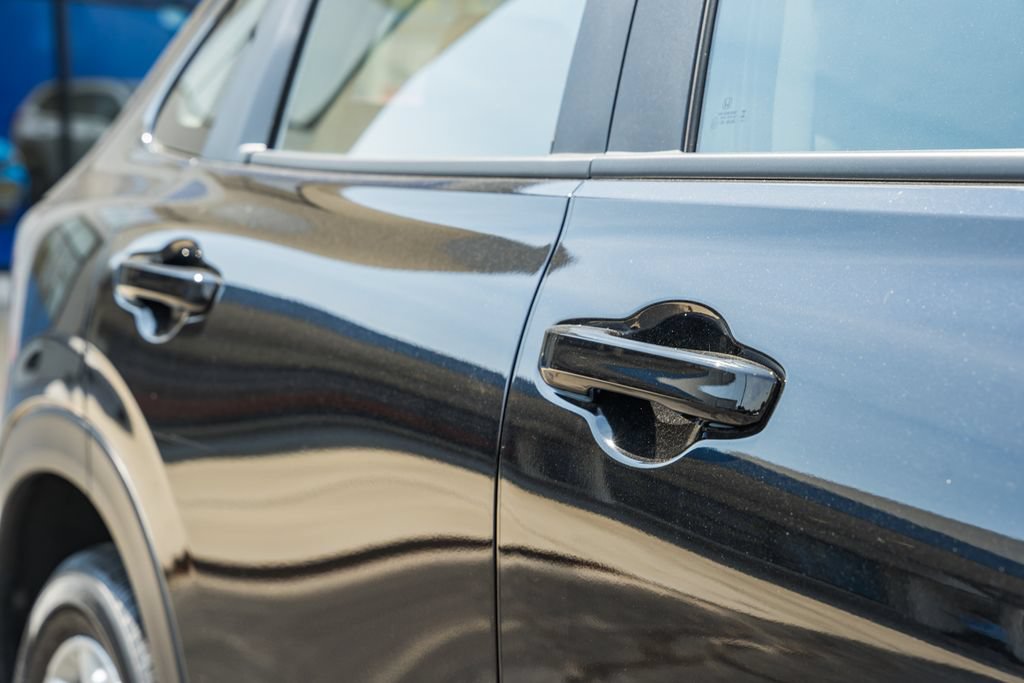 Certified 2025 Honda HR-V LX image 11