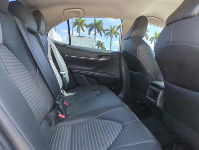 Used 2024 Toyota Camry SE image 21