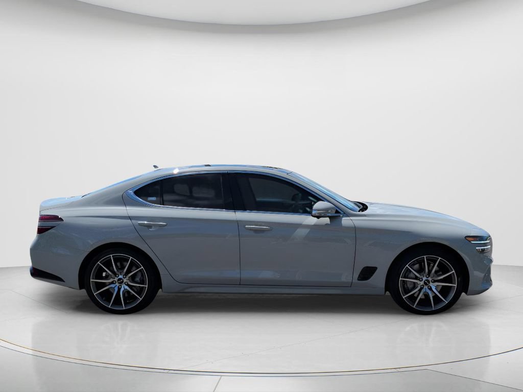 Used 2026 Genesis G70 2.5T Prestige RWD image 4