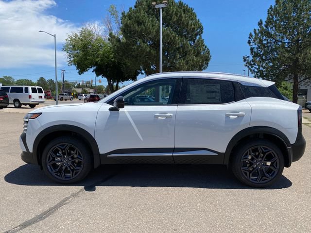 New 2026 Nissan Kicks SR w/ SR Premium Package AWD/4WD image 2