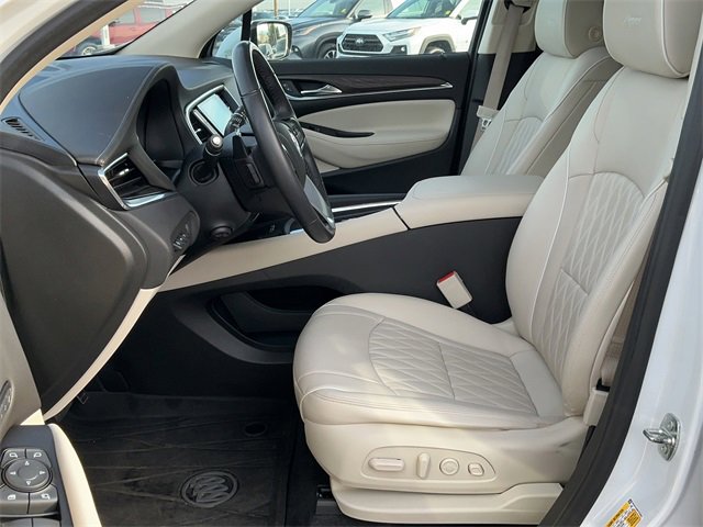 Used 2023 Buick Enclave Avenir w/ Avenir Technology Package image 14