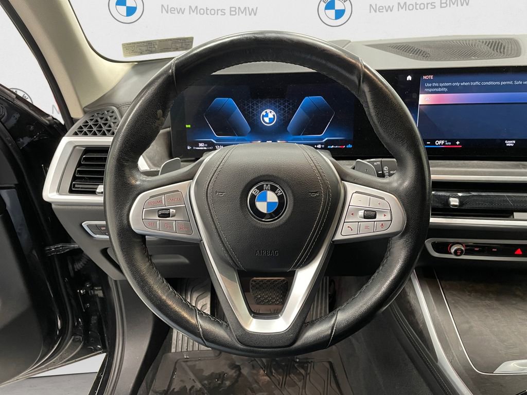 Used 2023 BMW X7 xDrive40i w/ Premium Package image 10