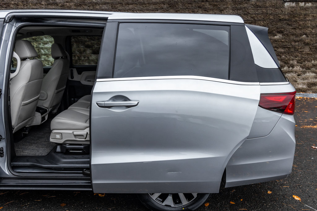 Used 2025 Honda Odyssey EX-L image 19