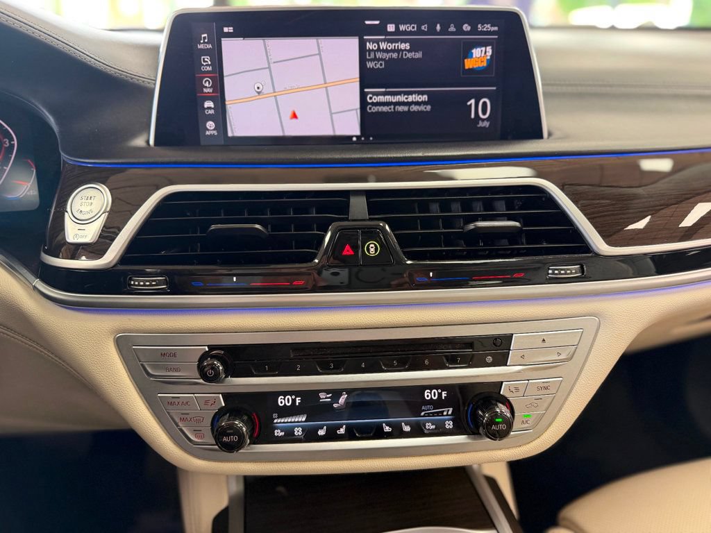 Used 2020 BMW 750i xDrive w/ Executive Package AWD/4WD image 28