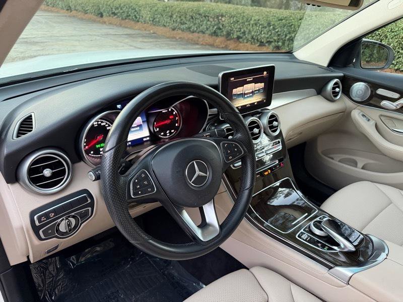 Used 2017 Mercedes-Benz GLC 300 4MATIC image 19