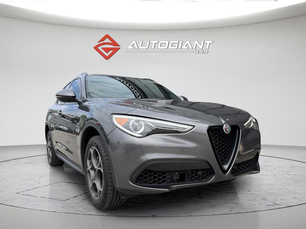 Used 2022 Alfa Romeo Stelvio Sprint RWD image 14