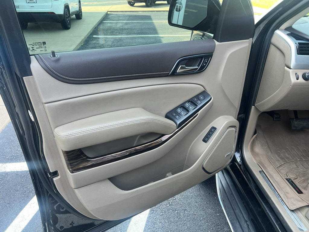 Used 2020 GMC Yukon XL SLT AWD/4WD image 18