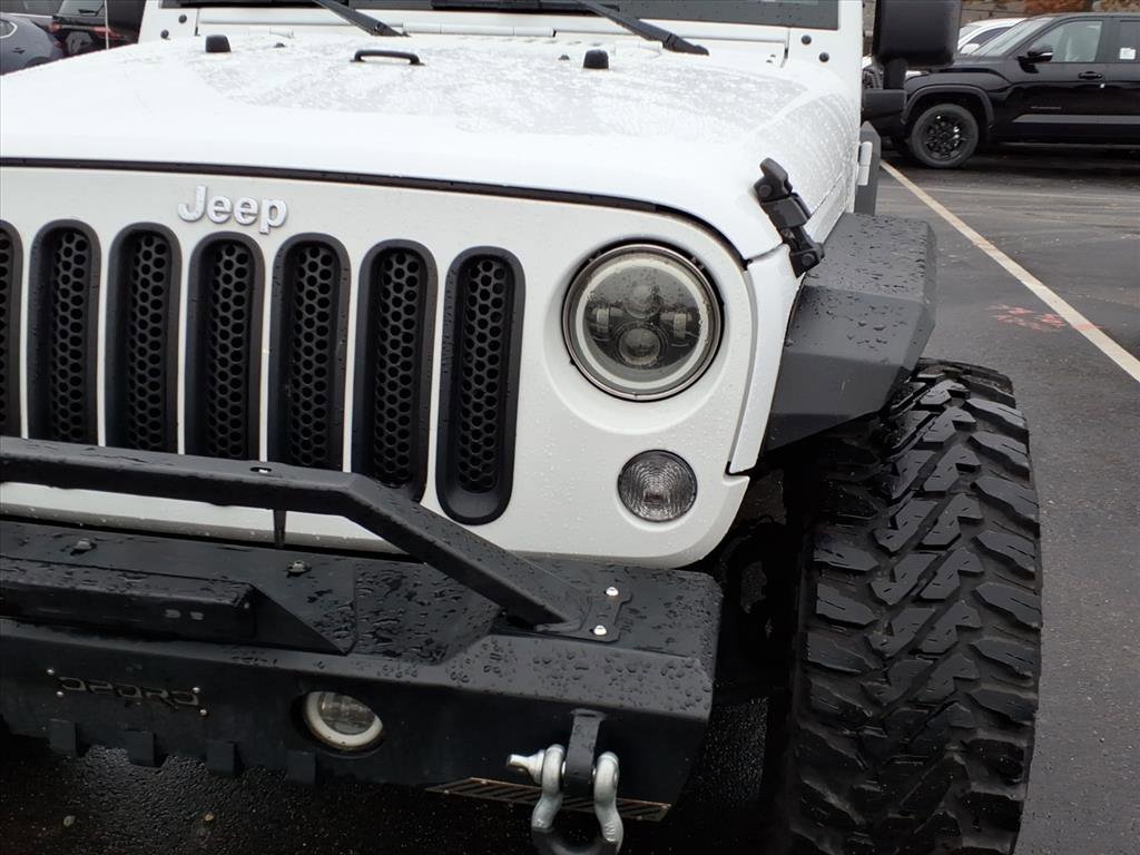 Used 2018 Jeep Wrangler Unlimited Sport image 31