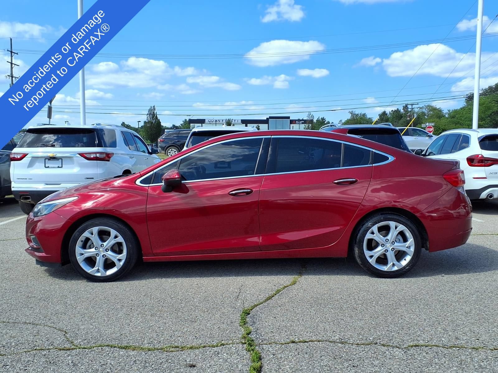 Used 2017 Chevrolet Cruze Premier w/ Enhanced Convenience Package FWD image 8