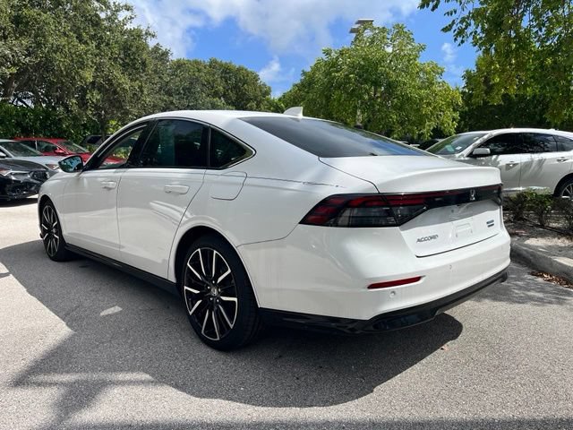 Used 2025 Honda Accord Touring image 4