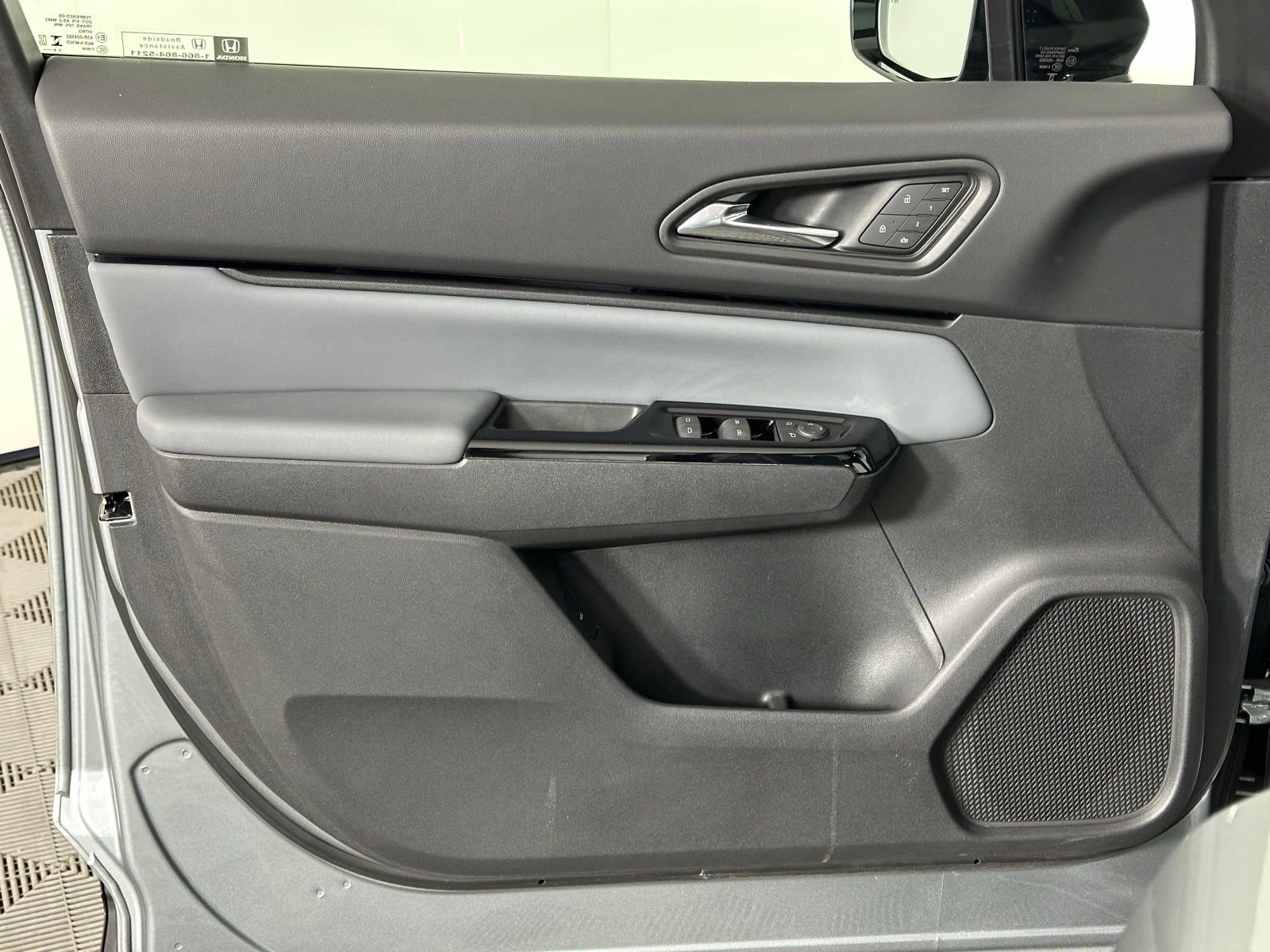 Used 2024 Honda Prologue Touring image 41