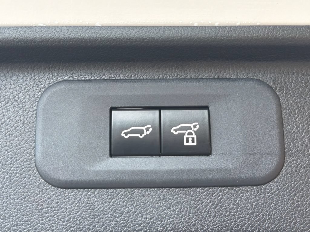 Used 2024 Toyota Grand Highlander FWD image 37