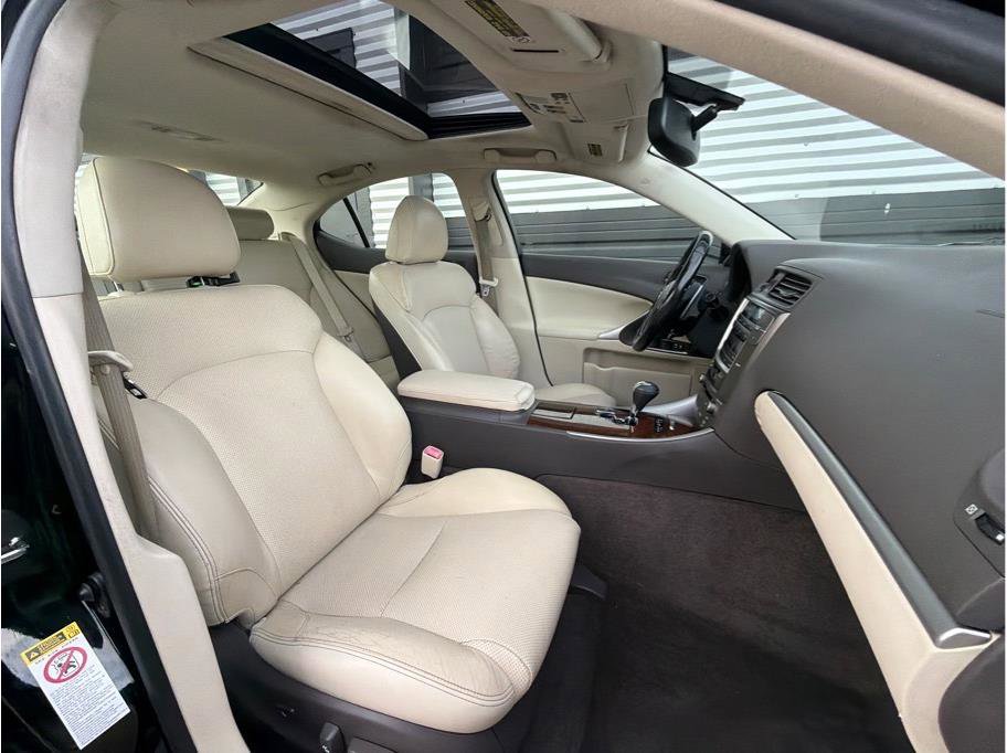 Used 2012 Lexus IS 250 AWD w/ Premium Pkg Value Edition image 4