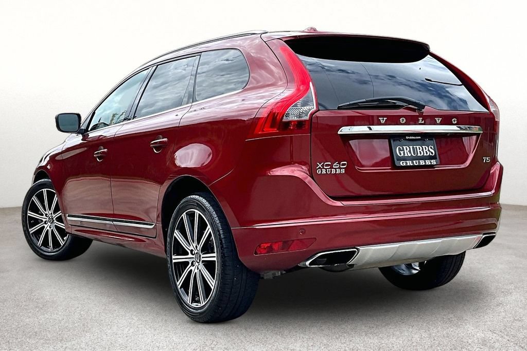 Used 2015 Volvo XC60 T5 Premier w/ Proximity Package FWD image 17