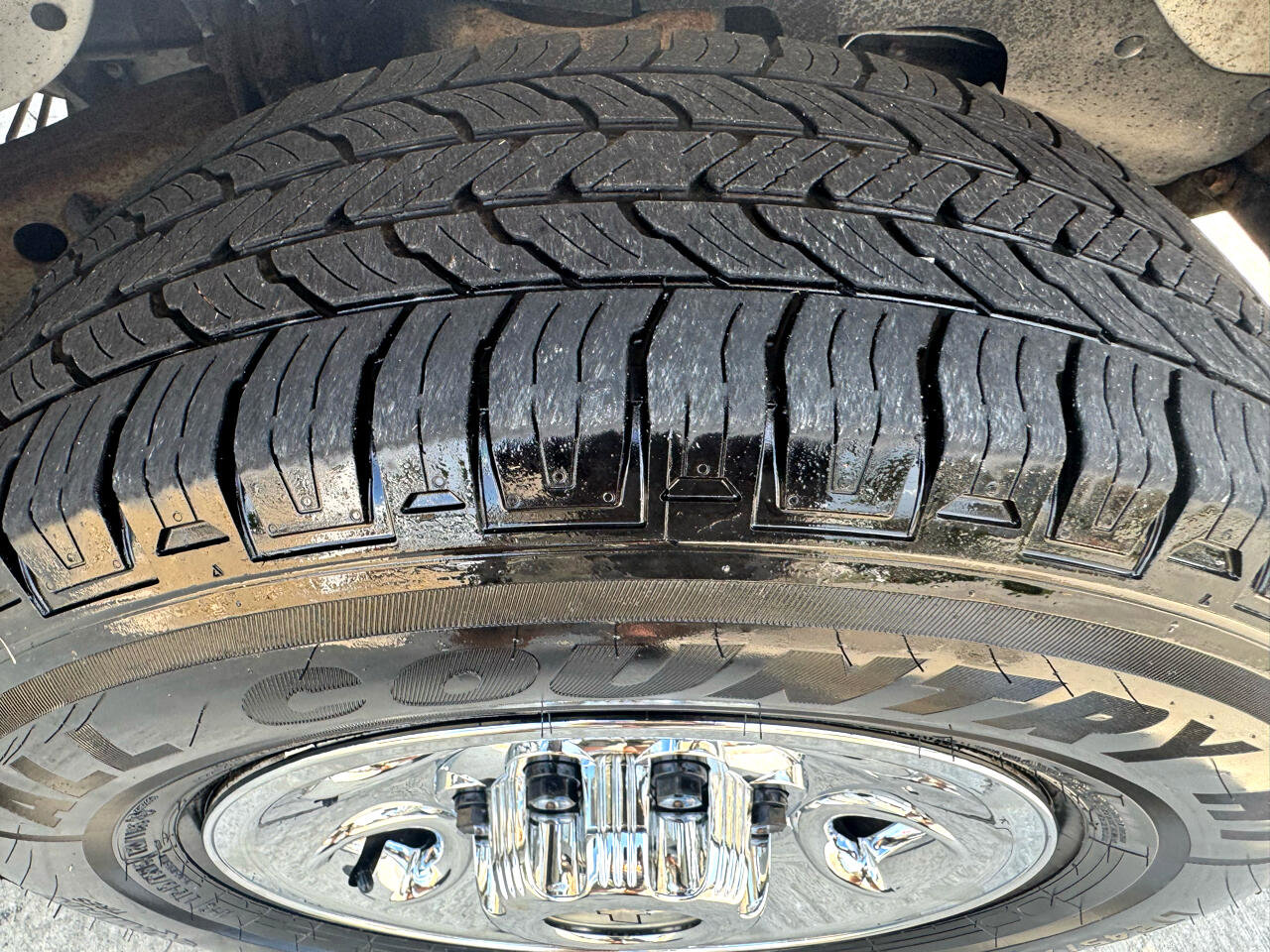 Used 2017 Chevrolet Express 2500 image 12