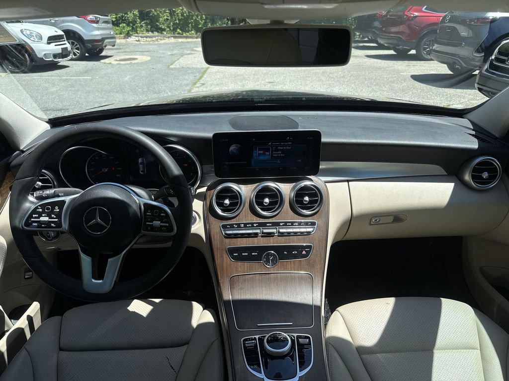 Used 2019 Mercedes-Benz C 300 4MATIC Sedan image 23