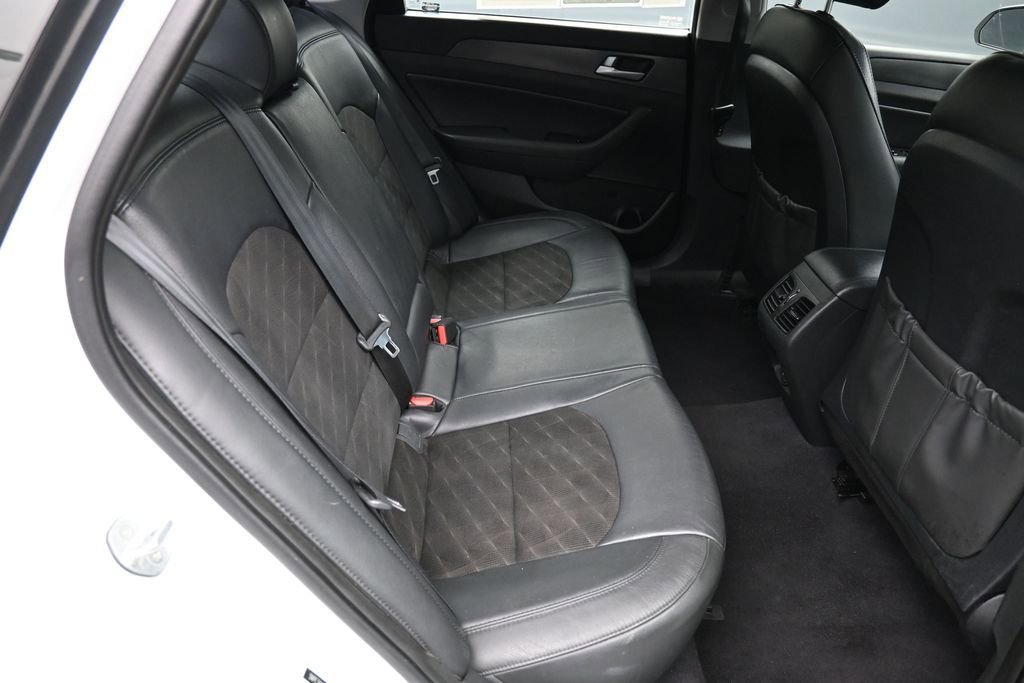 Used 2016 Hyundai Sonata Sport w/ Option Group 03 FWD image 24