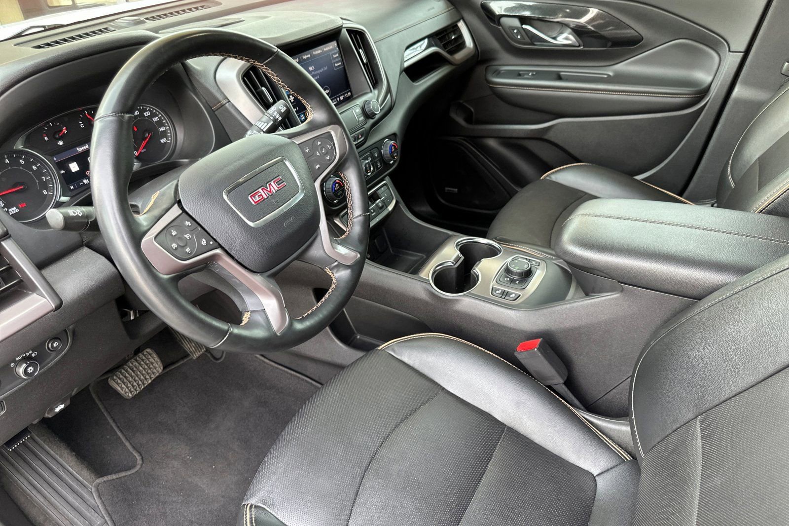 Certified 2024 GMC Terrain AT4 w/ Infotainment Package II image 10