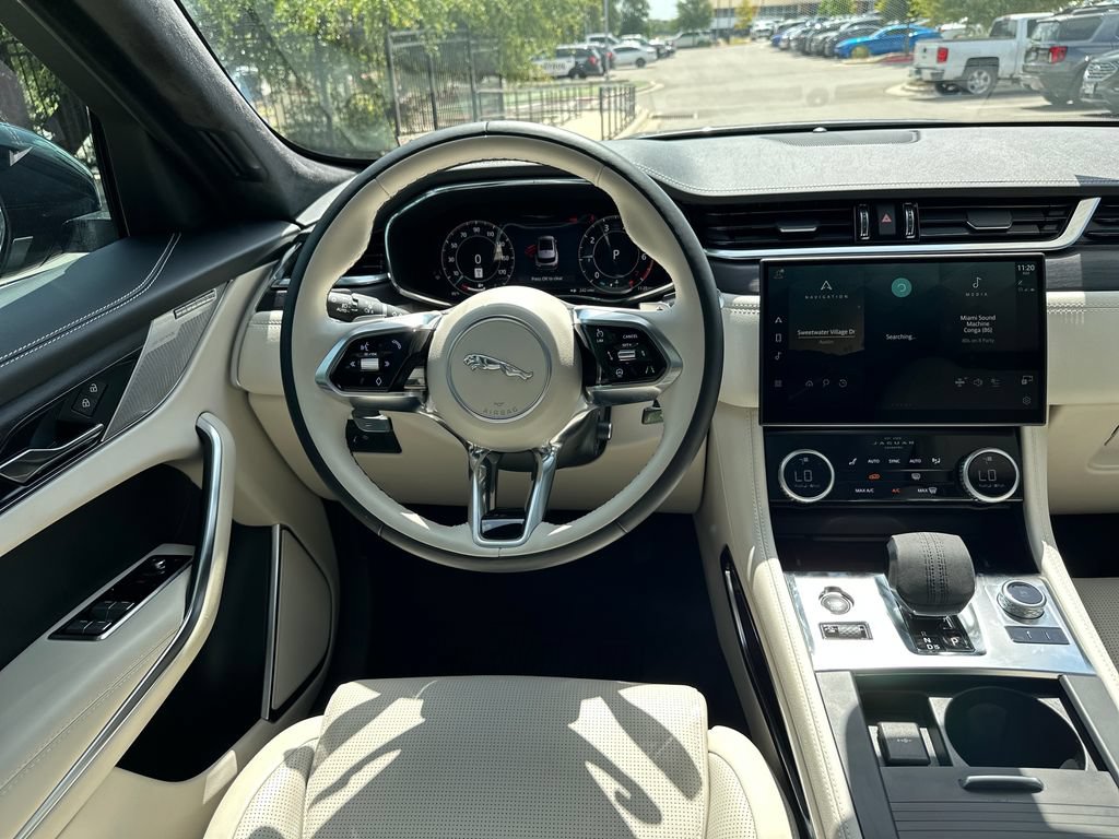 Used 2024 Jaguar F-PACE R-Dynamic S AWD/4WD image 35