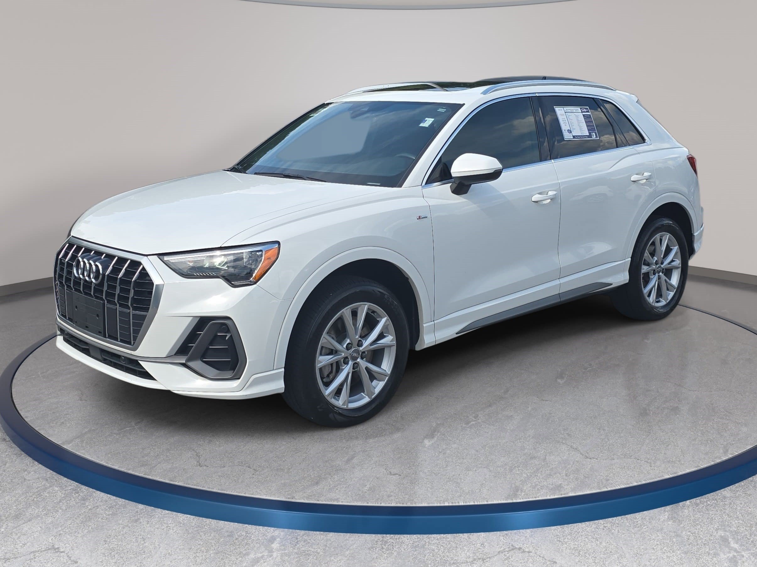 Used 2021 Audi Q3 2.0T Premium w/ Convenience Package AWD/4WD image 1