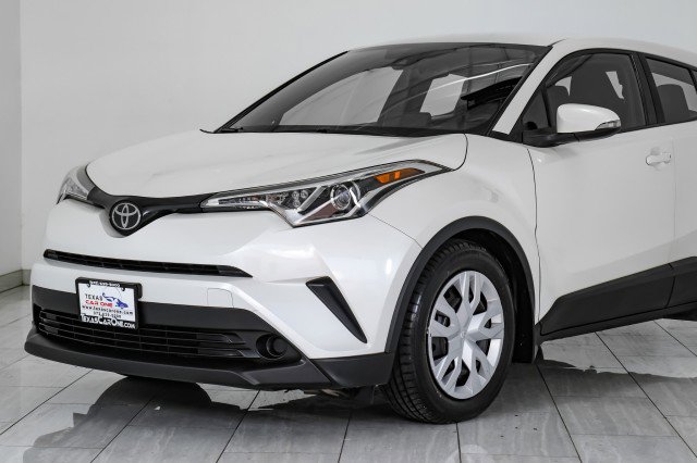 Used 2019 Toyota C-HR LE image 55
