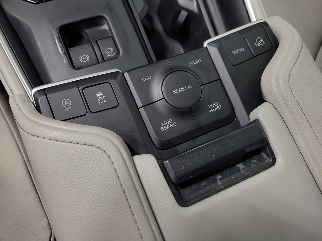 Used 2024 Toyota Grand Highlander AWD image 14