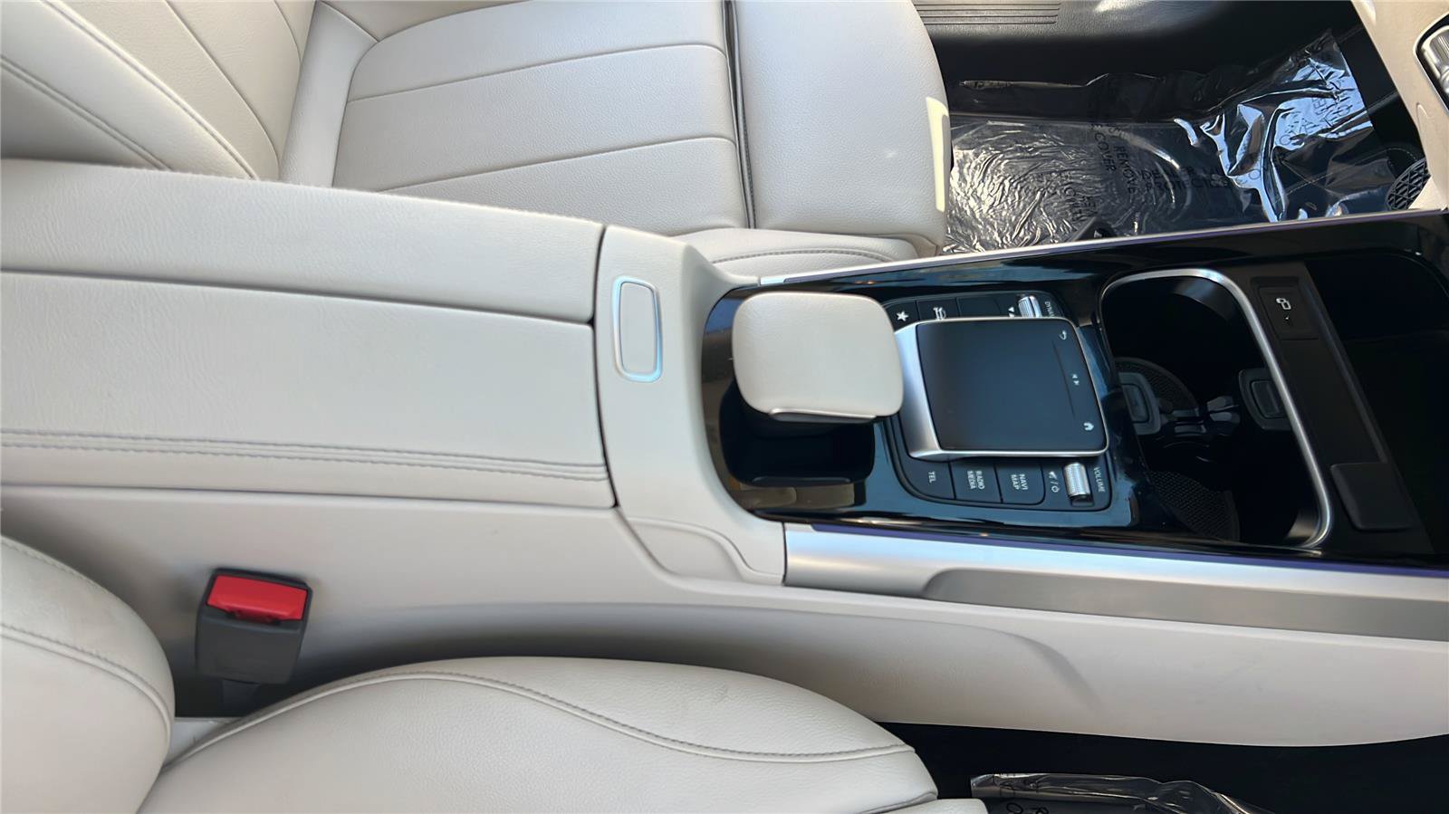 Used 2022 Mercedes-Benz GLB 250 image 17